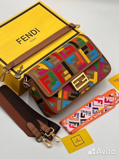 Женская сумка Fendi