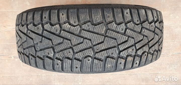 Pirelli Ice Zero 215/65 R16 102T