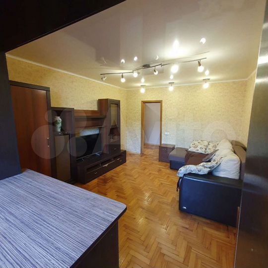 2-к. квартира, 60 м², 3/5 эт.
