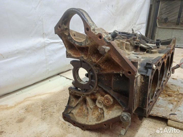 Блок двигателя Mercedes-Benz E-Class W124 M111