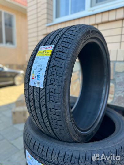 Galaxia SL677 275/40 R22 и 315/35 R22 107Y