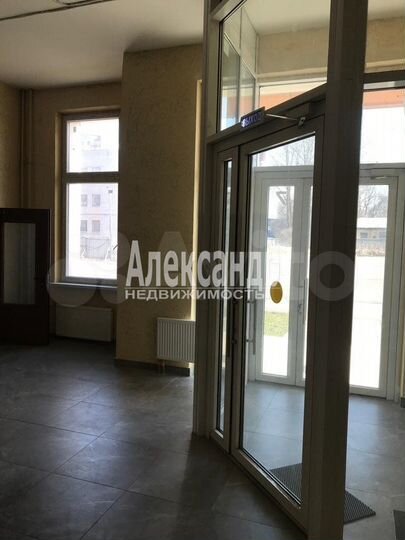 Сдам торговое помещение, 801 м²