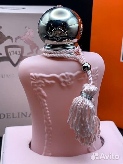 Духи женские 100мл Дубай