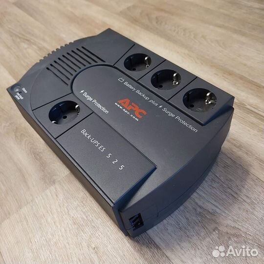 Бесперебойник питания APC Back-UPS ES 525