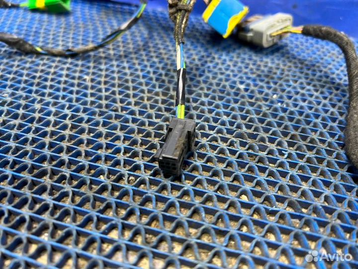 Проводка двери Citroen C4 купе NFU 2006