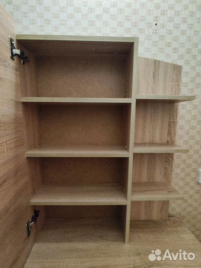 Туалетный столик с зеркалом