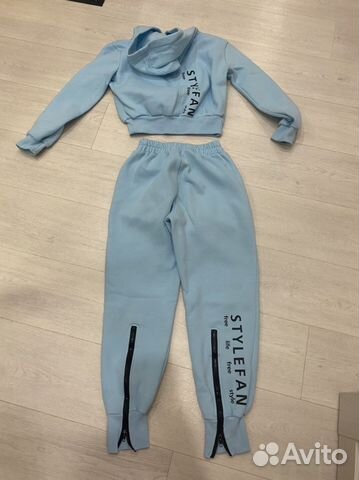 Костюм спортивный