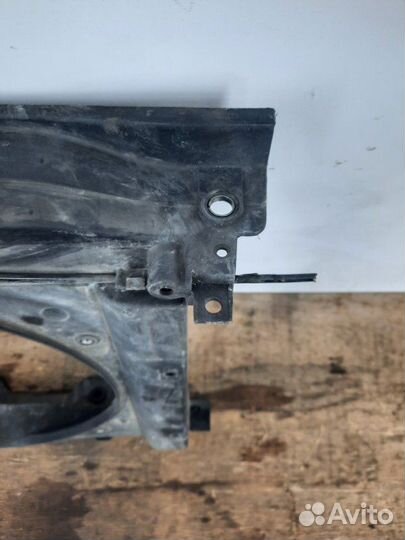 Диффузор (кожух) вентилятора Peugeot 308 хэтчбэк 5