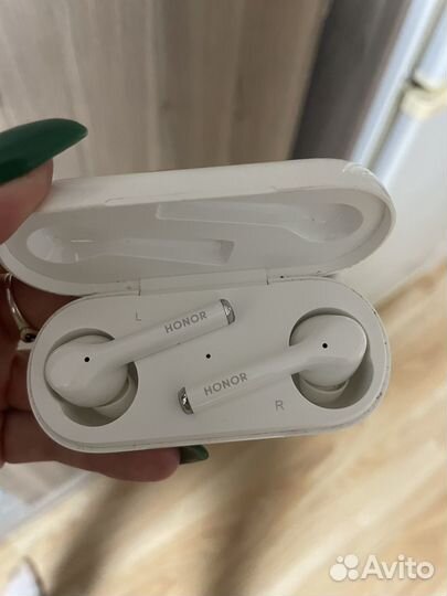 Беспроводные наушники