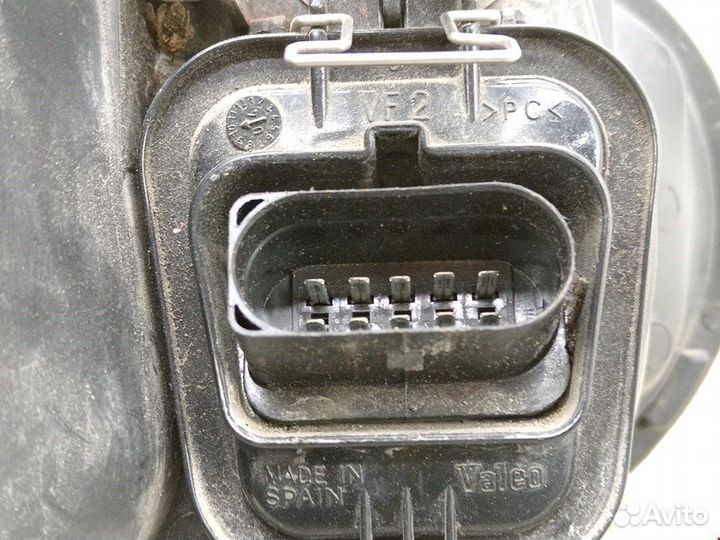 Фара передняя для Volkswagen Golf 4 1J1941017K