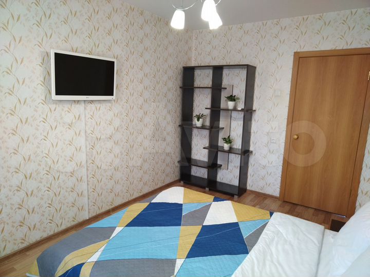 2-к. квартира, 54 м², 3/10 эт.