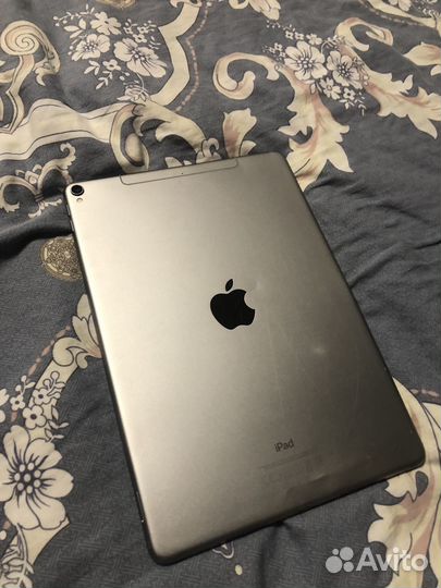 Планшет iPad 10.5