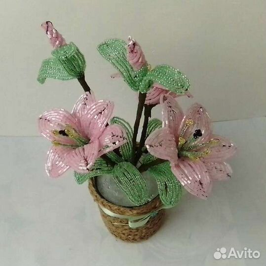 Цветы Лилии из стекляруса и бисера.Коллекция