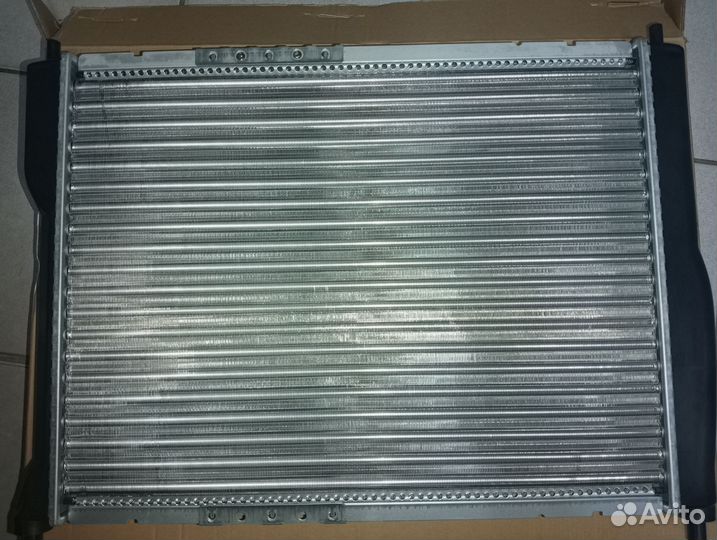 Радиатор охлаждения Дэу / Шевроле Ланос