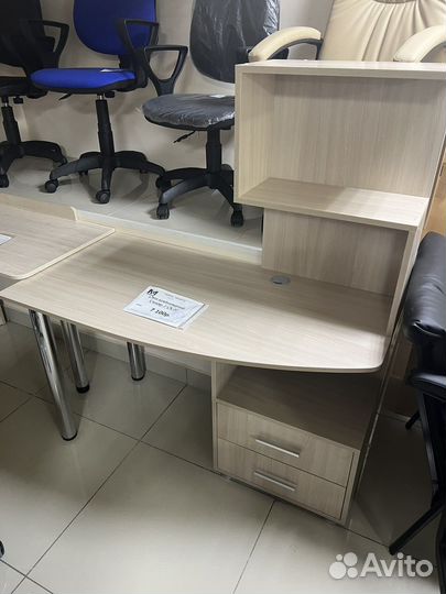 Столы компьютерные