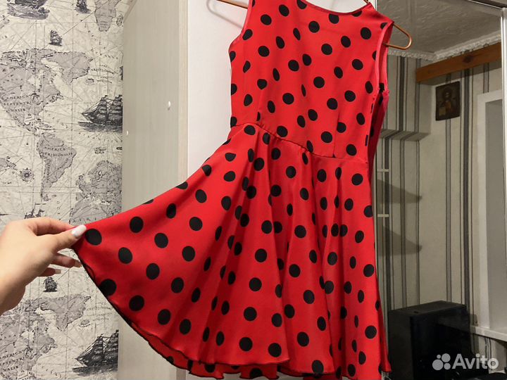 Платье для девочки новое