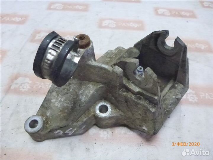 Кронштейн Peugeot 406 8B 2.0 2003