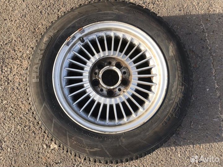 R15 Hankook Winter Radial W404 205/65, PCD 5x120 DIA 72.6
