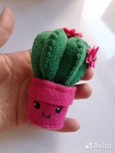 Кактус декоративный игольница