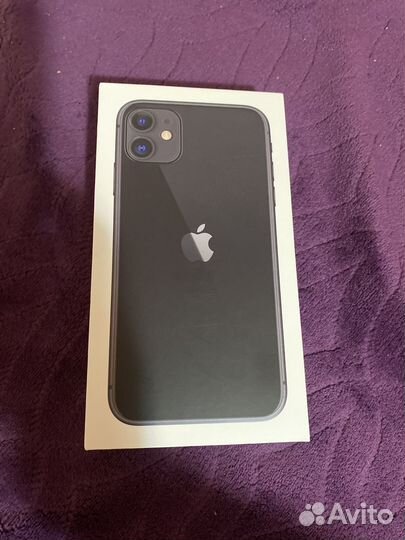 Коробка от iPhone 11 черный