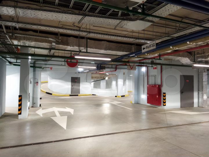 Машиноместо, 14 м²