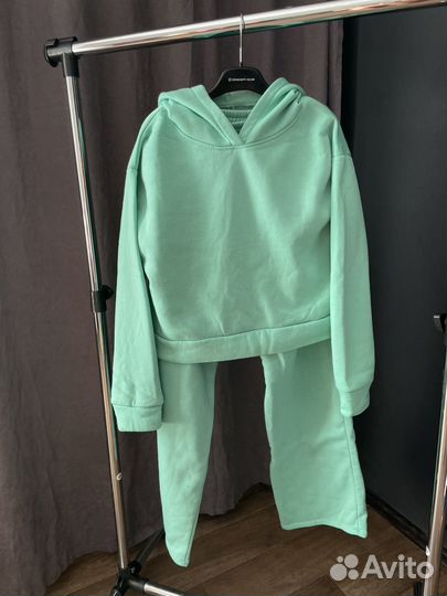 Костюм спортивный