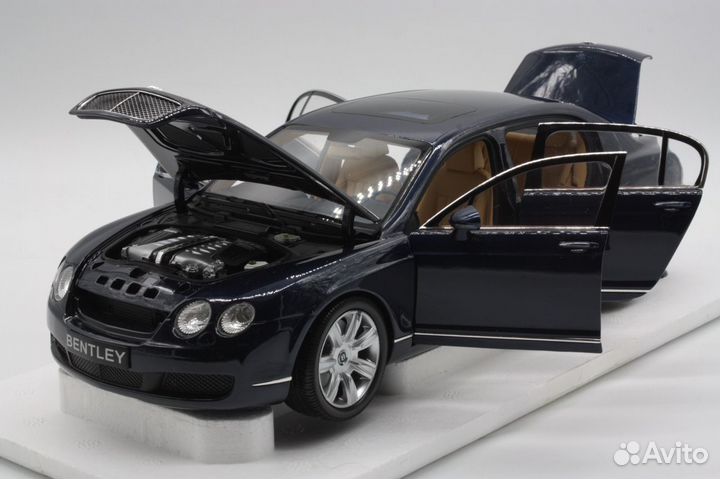 Bentley Fliyng Spur (2005), blue Minichamps 1:18