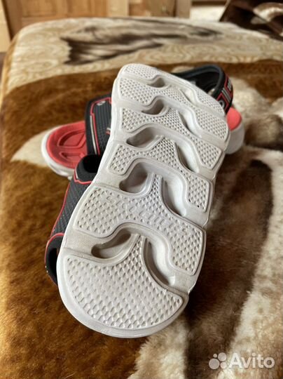Сандалии детские для мальчика Sketchers 32