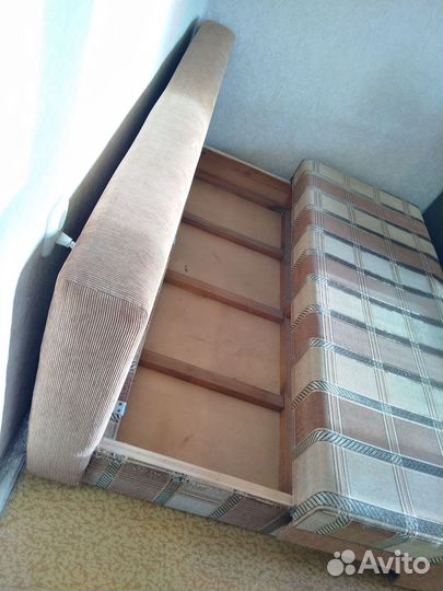 Продам диван