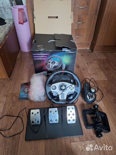 Игровой руль 900 градусов 3 педали