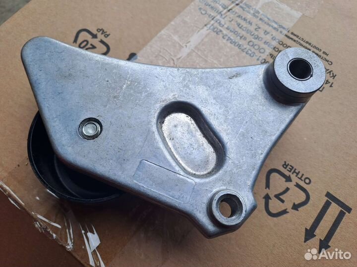 Новый ролик натяжного приводного ремня