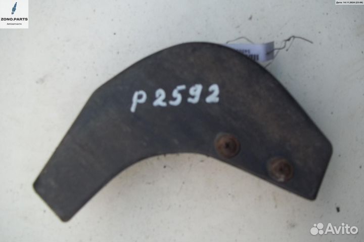 Заглушка порога 90459933 на Opel Omega B