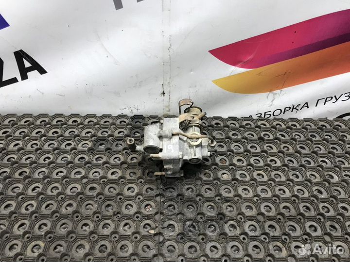 Кран уровня пола Разные Автомобили