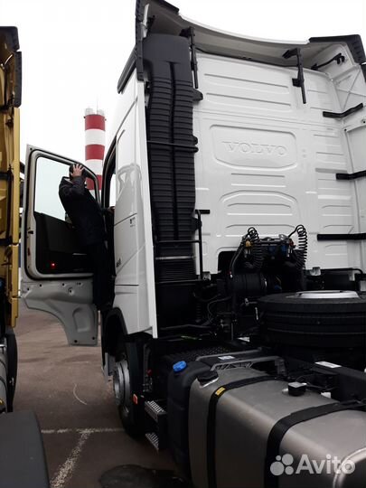 Volvo FH с полуприцепом, 2019