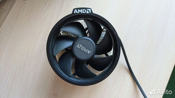 Кулер процеccорный AMD Wraith Spire