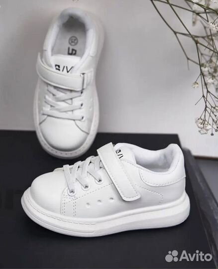 Кросовки для мальчика и девочки