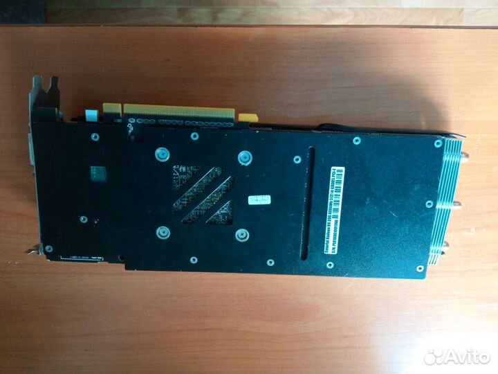 Видеокарты одним лотом