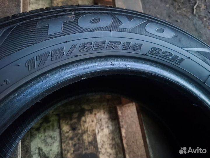 Toyo Proxes CF2 175/65 R14 82H