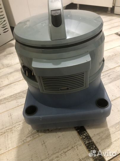 Моющий Пылесос Philips Triatlon 2000 turbo system