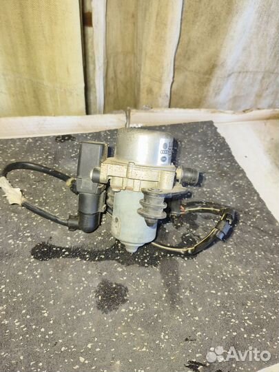 Насос вакуумный A1 A3 Q3 Golf 6 7 Passat Polo