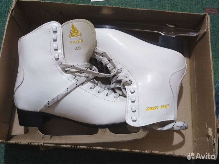 Коньки фигурные