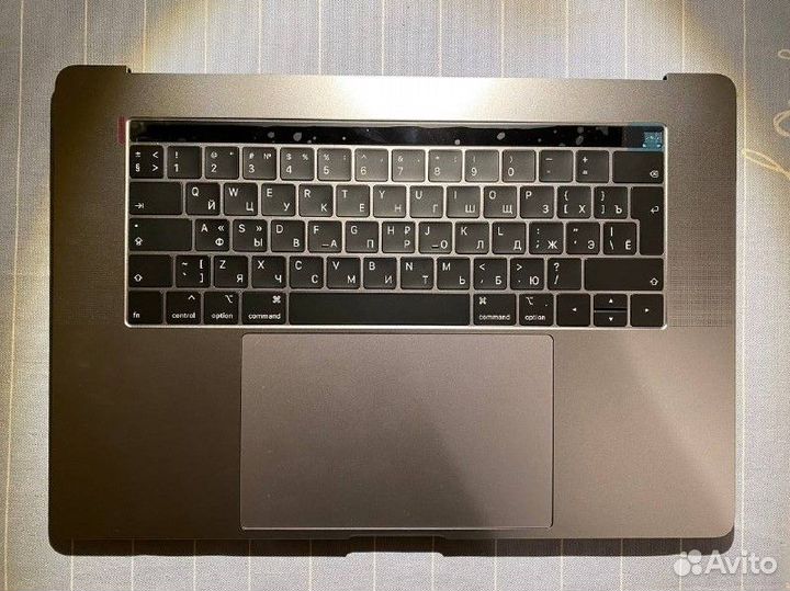 Топкейс с клавиатурой рст трекпадом и акб A1990 SG