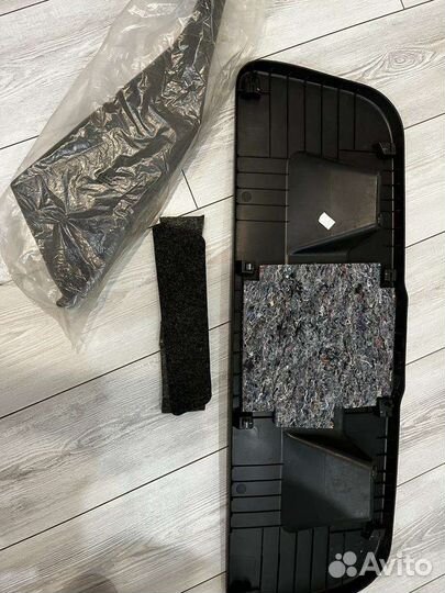 Накладка крышки багажника vw polo sedan V