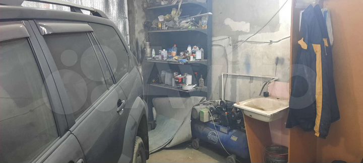 Гараж, > 30 м²