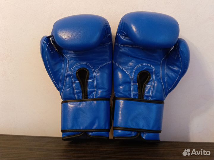 Боксерские перчатки 12 oz