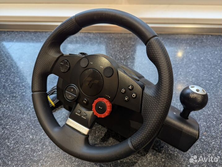 Руль с педалями Logitech Driving Force GT