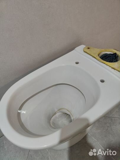 Унитаз б/у Della