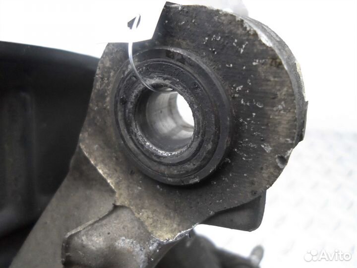 Кулак поворотный правый Volkswagen Passat CC 357