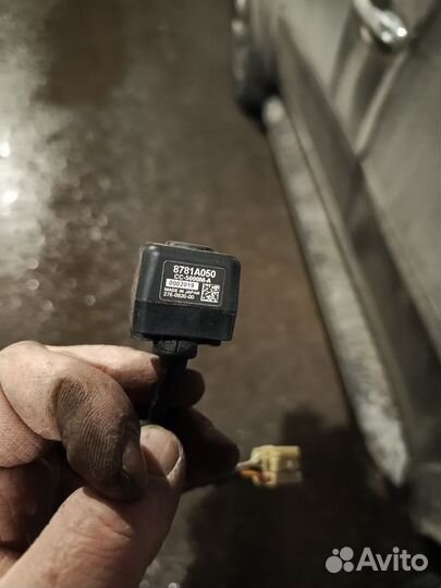 Камера заднего вида mitsubishi 8781A050