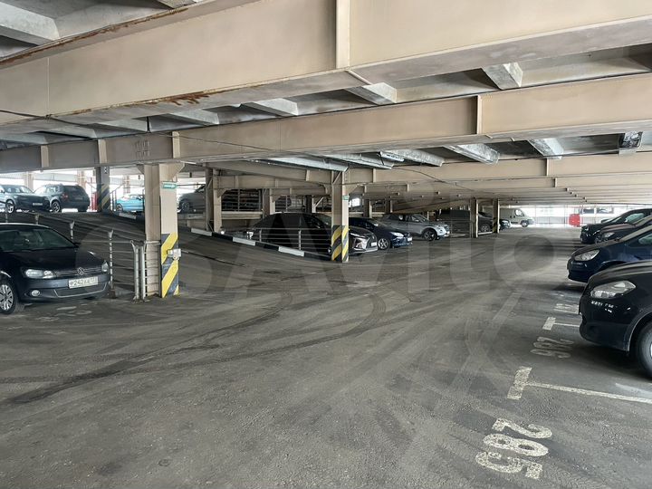 Машиноместо, 16 м²